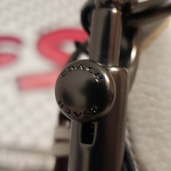 RARE Coach Bucket Bag with Rivets - Picture 8 of 11